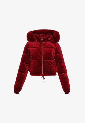 Rote Pufferjacke aus strukturiertem Samt, mit Kapuze und Kunstpelzbesatz, Reißverschluss vorne, elastischen Bündchen und verstellbarem Saum.