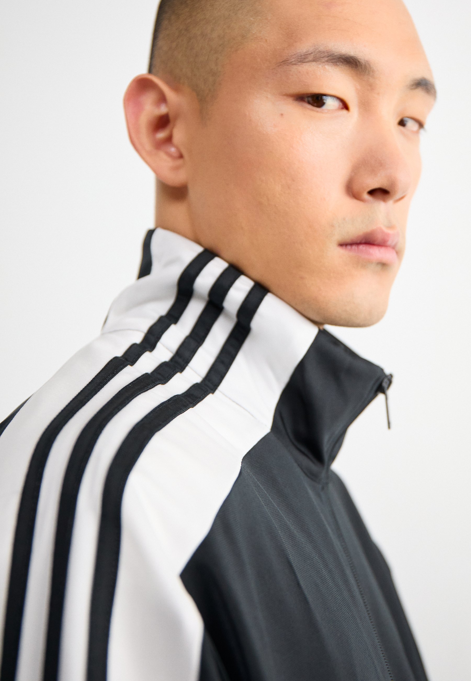 adidas Originals MEGABREAK - Training jacket - black - Zalando.co.uk