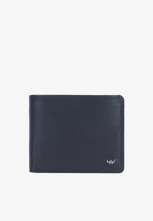 Portafoglio bifold in pelle nera con bordi cuciti e piccolo emblema logo argento nell'angolo in basso a destra.