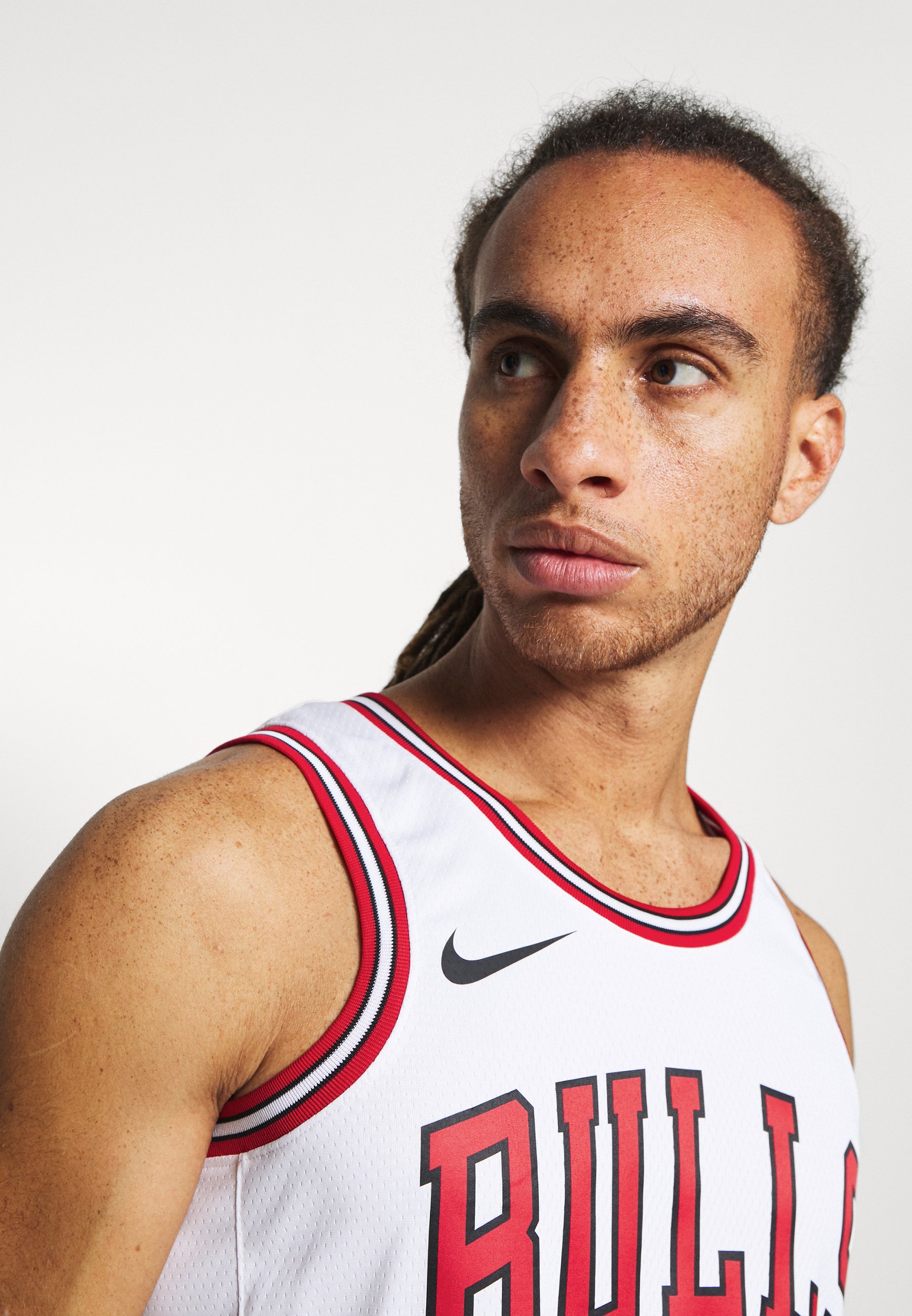 Nike Performance NBA CHICAGO BULLS LAURI MARKKANEN SWINGMAN Nike Performance NBA CHICAGO BULLS LAURI MARKKANEN NAME AND