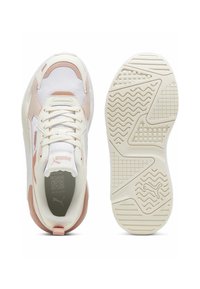 Puma SNEAKERS - Sportcipő - frosted ivory white deeva peach island pink
