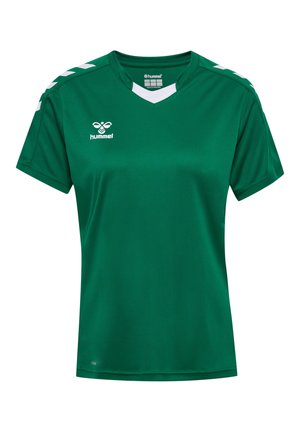 Groene sporttrui van gladde stof, met een v-hals, korte mouwen, witte schouderstrips en een logo op de voorkant.