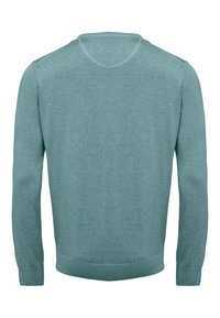 Pull léger couleur bleu sarcelle clair en tissu doux, avec un col rond, des manches longues, et des poignets et ourlet côtelés. Texture lisse et uniforme.