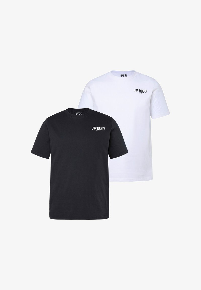 T-shirts à manches courtes noirs et blancs avec le logo "JP1880" imprimé sur le côté gauche de la poitrine, présentés côte à côte sur un fond blanc.