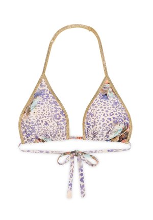 Bikini w fasonie trójkąta z liliowym wzorem w panterkę oraz kwiatowymi akcentami, złotymi wykończeniami i zapięciem na wiązanie z tyłu. Wykonany z lekkiego materiału.
