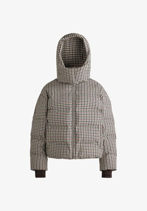 Nafukovacia bunda v kostkovanom vzore so kapucňou a ribbovanými hnedými manžetami. Obsahuje prešívanú textúru a predné zapínanie na zips.