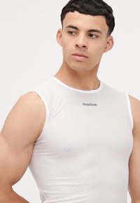 GripGrab ULTRALIGHT SLEEVELESS BASE LAYER - Unterhemd/-shirt - white