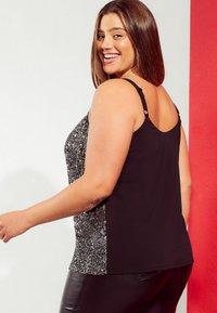 Friends Like These CURVE SEQUIN - REGULAR FIT - Toppi - silver