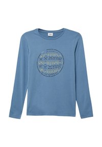 Blauw langemouwen shirt met ronde hals, voorzien van een cirkelvormige afbeelding met het herhaalde woord "SOUND" in vetgedrukte gele en zwarte letters.