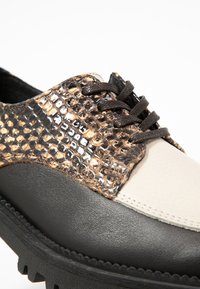 Selected Femme Snörskor - black