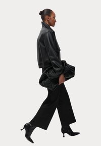 Marks & Spencer SEAMLESS WIDE LEG  - Džíny Relaxed Fit - black