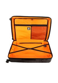 Schwarzer Rollkoffer mit leuchtend orangefarbenem Innenraum, ausgestattet mit einer Netz-Reißverschlusstasche, verstellbaren Gurten und einem Kombinationsschloss.