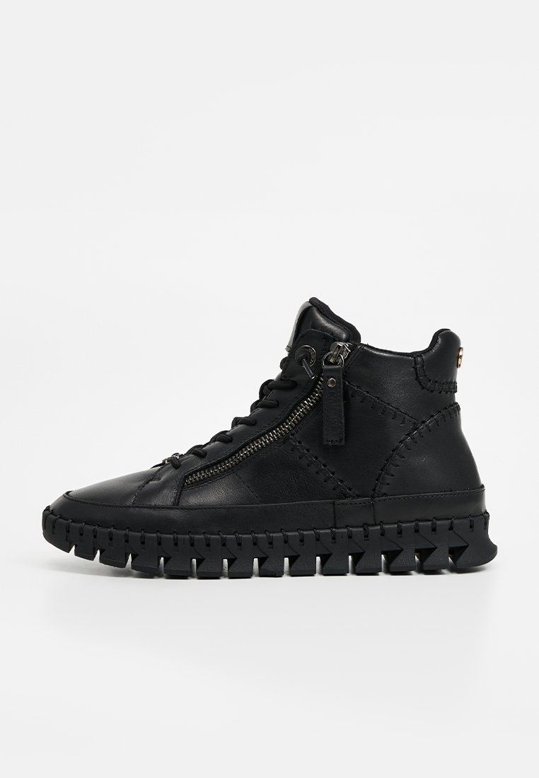 Zapatillas altas