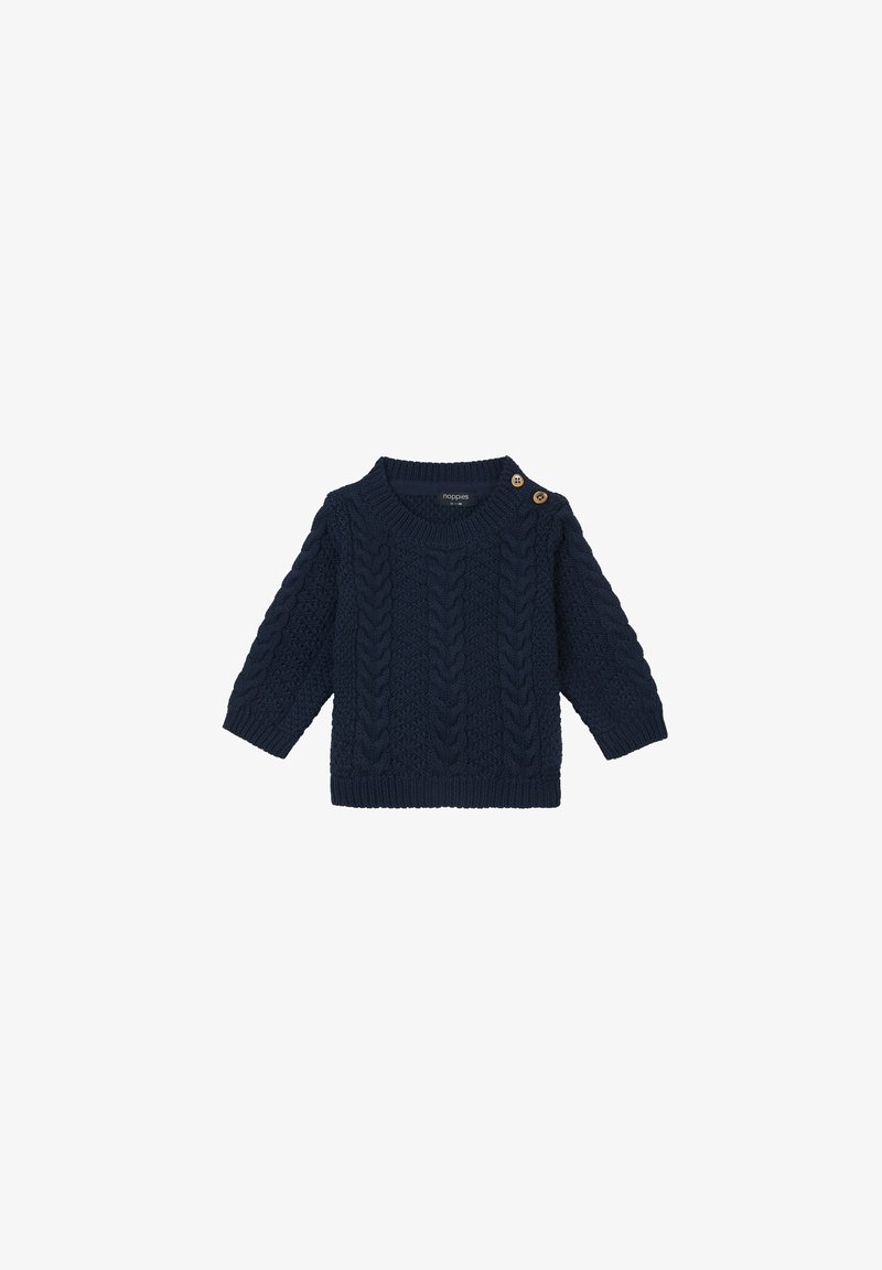 Marine gebreide sweater met een kabelpatroon, ronde hals, lange mouwen en houten knoopdetails op de schouder. Zachte textuur.