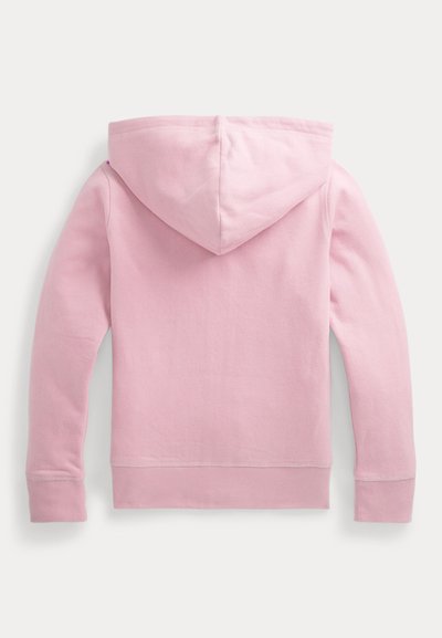 Vedere din spate a unui hanorac roz pal cu mâneci lungi, talie ajustată și glugă, expus pe un fundal alb.