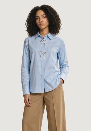 ONLY, ONLALLEGRA L/S PEARL SHIRT WVN 15376883 - Blusa - pale-blue