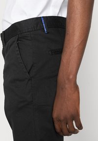 Scotch & Soda ESSENTIALS STUART  - Chino - black
