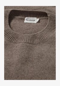 Unausgewählt, camel