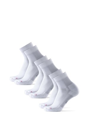 DISTANCE RUNNING 3 PACK - Träningssockor - white
