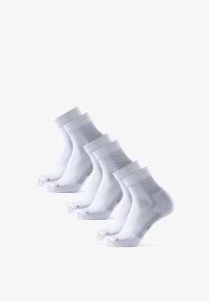 DISTANCE RUNNING 3 PACK - Calcetines de deporte - white