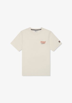 Lys beige bomulds T-shirt med rund halsudskæring, korte ærmer og røde tekster og grafik på brystet. Fila-logo på venstre ærme.