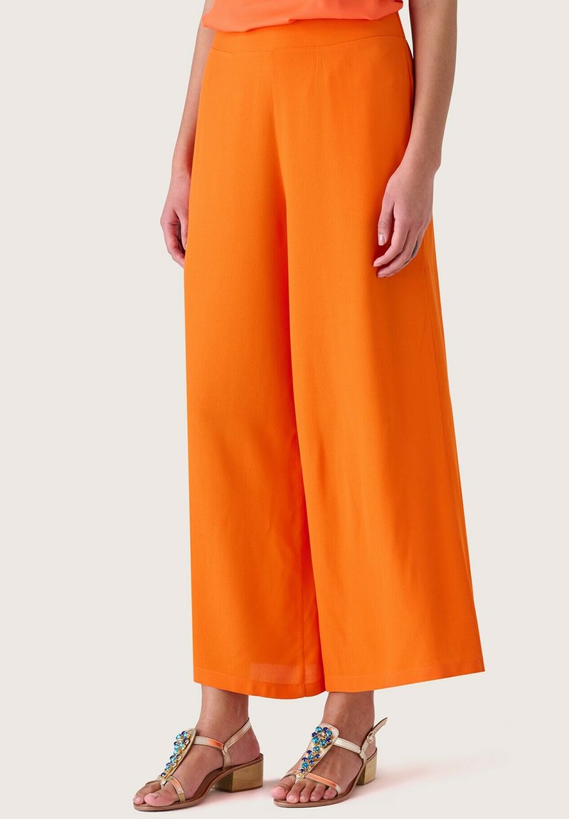 Camomilla Italia MEGANE - Stoffhose - orange