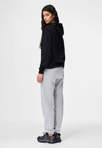 Pieces PCCHILLI - Trainingsbroek - light grey melange