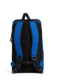 Zaino blu con schienale in rete nera, spallacci imbottiti regolabili, fascette laterali e forma rettangolare. Tessuto resistente con una superficie liscia.