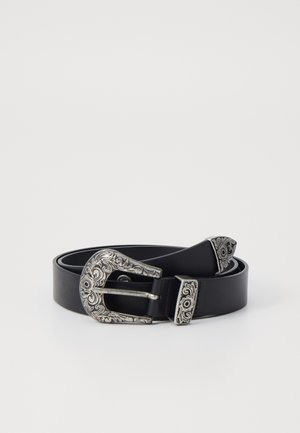 Mustavihreä nahkavyö, jossa on vintage-tyylinen hopeinen koristeellinen solki, jossa on kukkakuviota ja yhteensopiva kärjet.