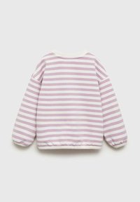 Bavlněný svetr s kulatým výstřihem, s lehce fialovými a bílými vodorovnými pruhy. Dlouhé rukávy se elastickými manžetami a zakončením spodní části.