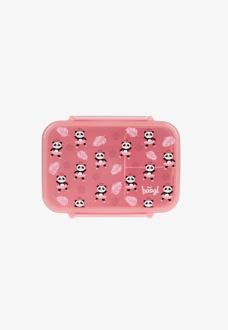 Obdélníková růžová krabička na oběd s ilustracemi pandy a vzory peří, vyrobená z plastu, s bezpečným víčkem na zacvaknutí a logem značky.