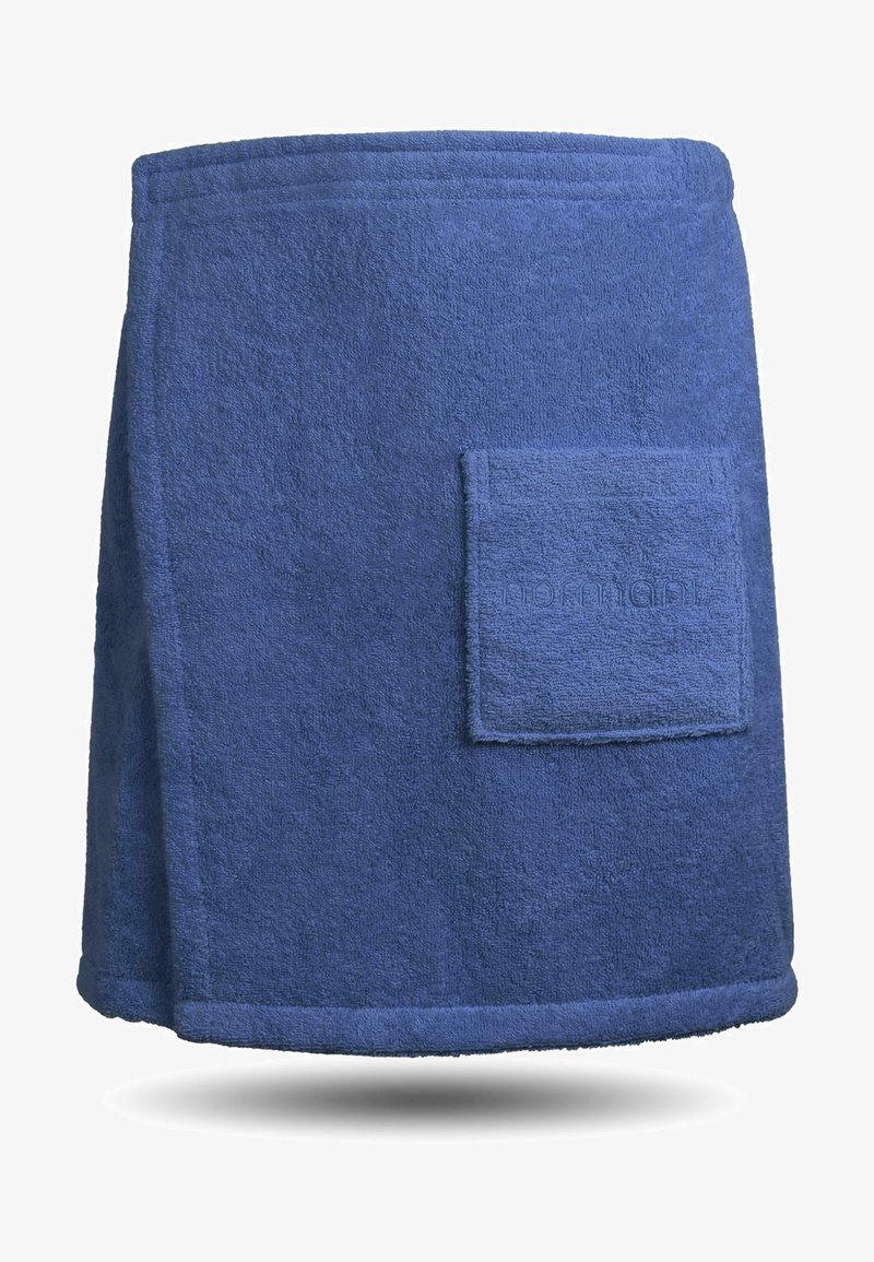 Blaues Handtuch-Wickel mit einer weichen, strukturierten Oberfläche. Verfügt über eine aufgenähte Taschenfront und einen gesäumten unteren Rand.