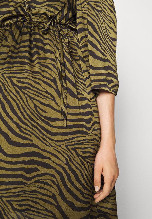 MLLEANDRA TESS 3/4 DRESS - Day dress - winter moss4