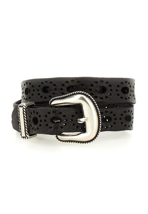 Cintura in pelle nera con fori ovali e fibbia in metallo argentato con dettagli a corda intrecciata.