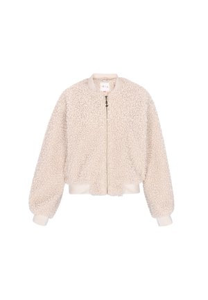 Bežna, puhasta sherpa bomberska jakna s celotnim sprednjim zadrgo ter rebrastimi manšetami in robom, postavljena na belem ozadju.