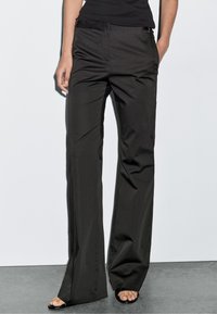 Massimo Dutti FLARED FIT - Kalhoty - black