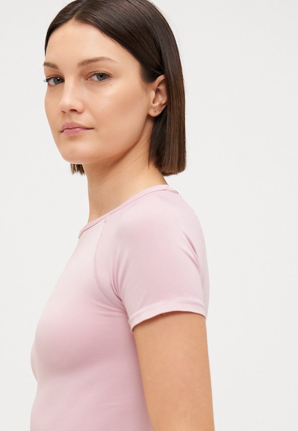 ONLVICKY CROPPED  - Undershirt3