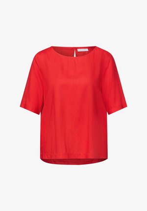 Czerwona bluzka z krótkim rękawem, okrągłym dekoltem i małym zapięciem na guzik z tyłu, wykonana z lekkiego materiału.