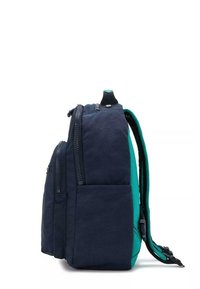 Zaino con esterno blu navy e dettagli verdi, scomparti con zip e spallacci regolabili imbottiti per il comfort.