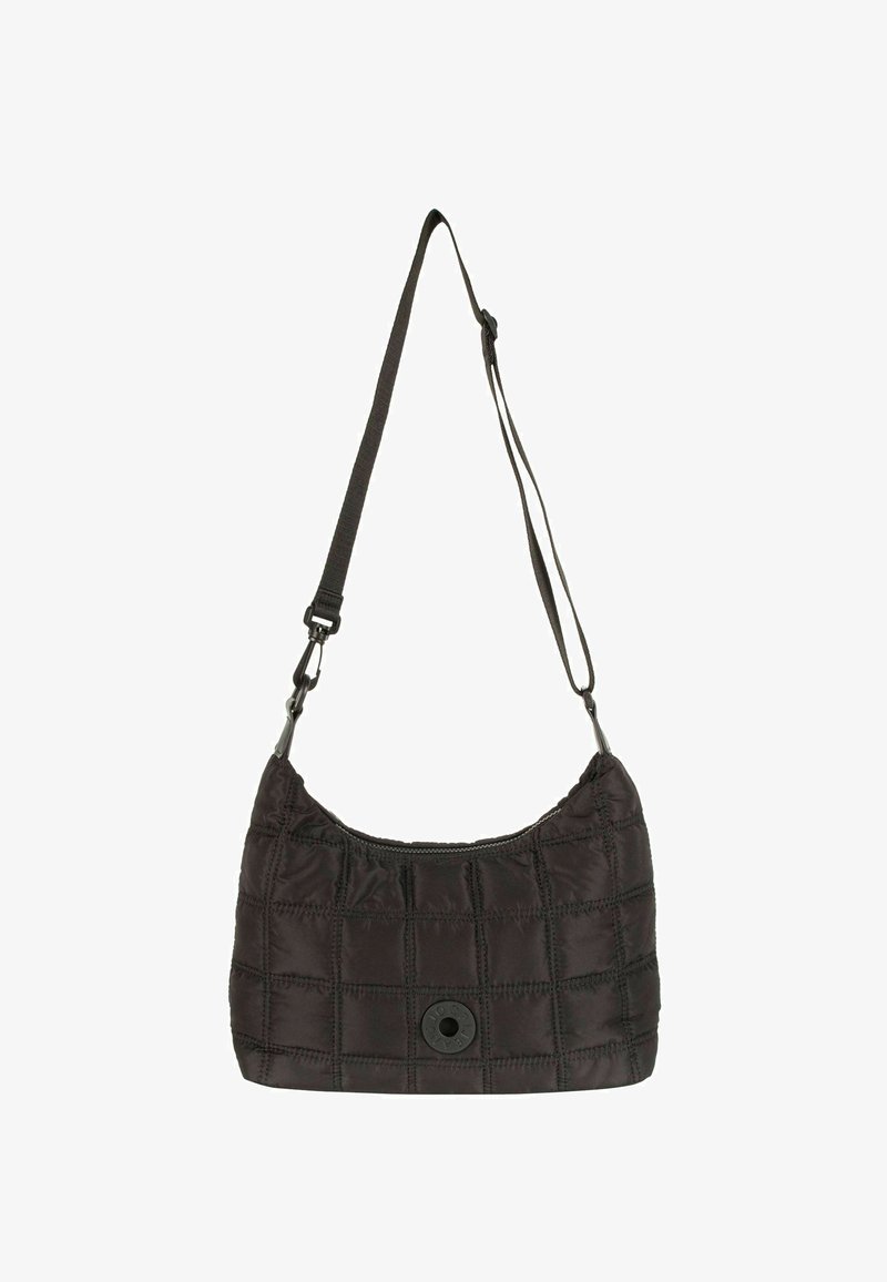 Borsa a spalla in tessuto trapuntato nero con una forma arrotondata, dotata di chiusura con cerniera e un dettaglio con logo circolare sulla parte anteriore. Tracolla regolabile.