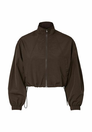 Veste courte marron foncé avec col montant, fermeture éclair à l'avant, manches longues bouffantes, poignets élastiques et cordons de serrage ajustables à l'ourlet.