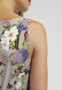 ONLY Robe de jour - khaki