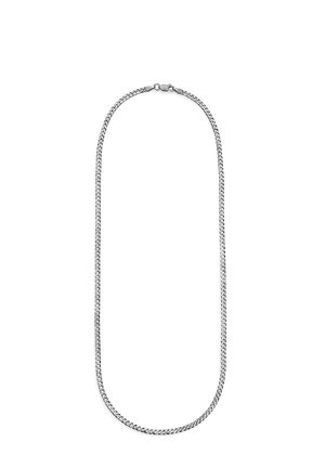 Silberne Halskette mit Karabinerverschluss, in ovaler Form auf weißem Hintergrund angeordnet.