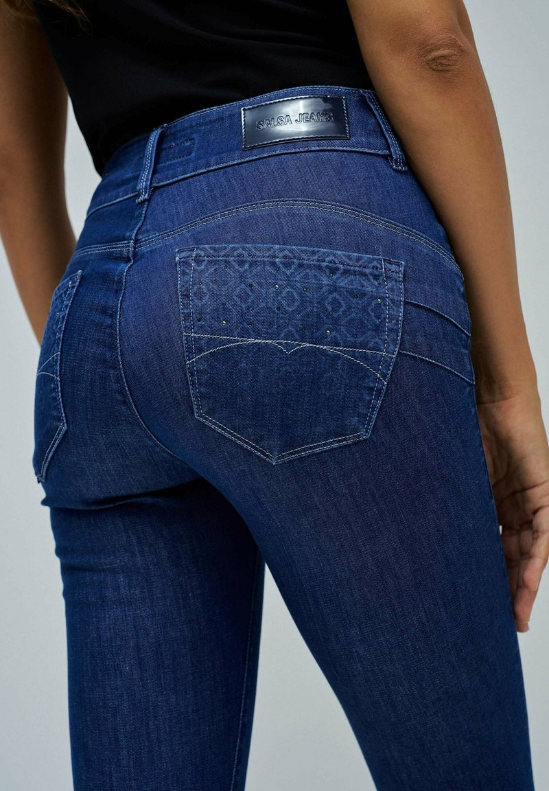 Jean Salsa Femme Push In Secret Taille 39 - Slim Bleu - W31/L32 - Occasion Très Bon état