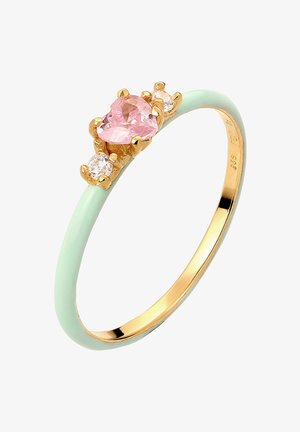 Bague en or avec une pierre précieuse rose en forme de cœur et deux petites pierres claires. L'anneau est vert menthe, avec une finition lisse.