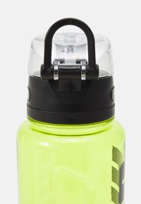Puma SPORSTYLE LARGE WATERBOTTLE UNISEX - Boca za piće - lime pow