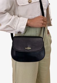 Gusti Leder  KAYLA UNISEX czarny
