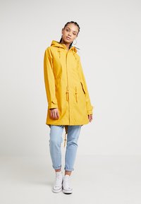 Derbe TRAVEL FRIESE LIFESAVER - Parka - yellow