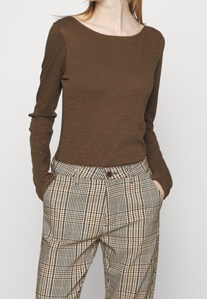 Langærmet T-shirt - dark brown