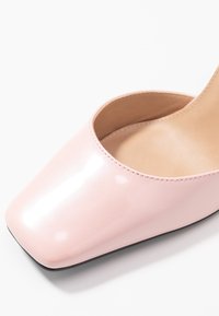NA-KD Zapatos altos - pink